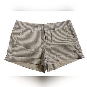 NWT Uniqlo Womens Summer Blue White Striped Shorts Size 8